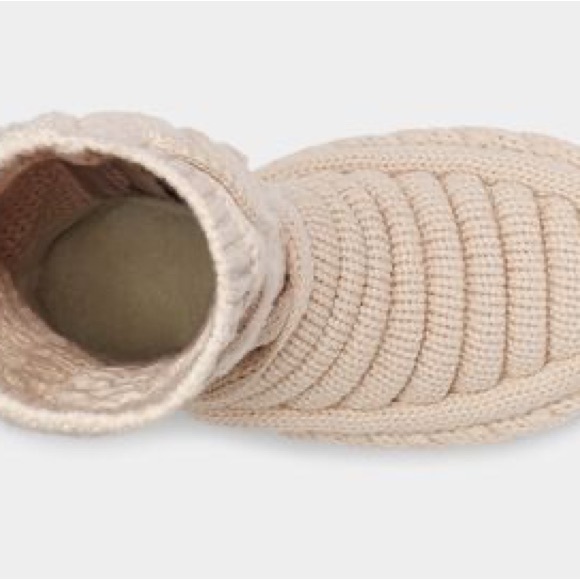 NIB UGG Classic Tall Chunky KNIT Boot - Picture 6 of 7